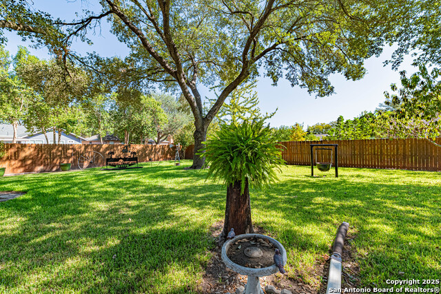 Image 32 of 39 For 729 Heritage Dr