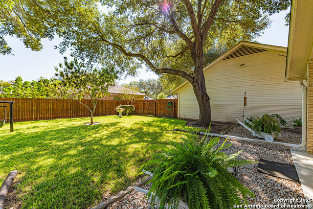 Image 33 of 39 For 729 Heritage Dr