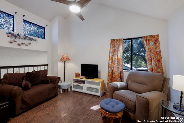 Image 19 of 22 For 5738 Spring Sunshine