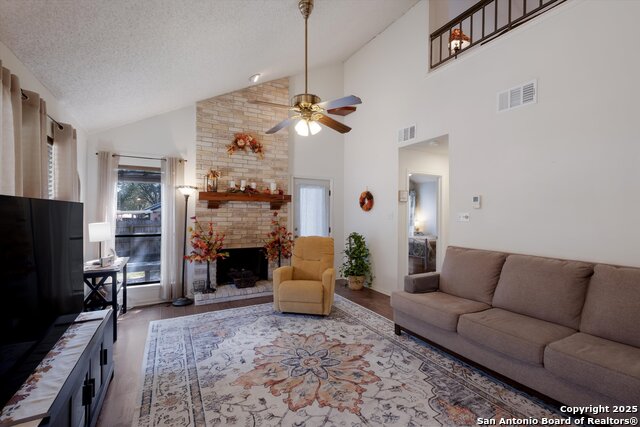 Image 6 of 22 For 5738 Spring Sunshine