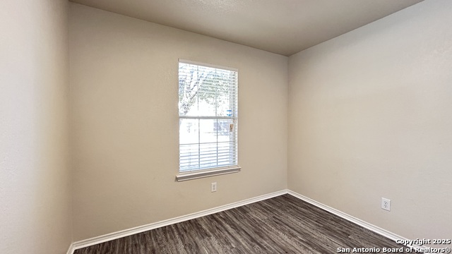 Image 10 of 41 For 134 Agency Oaks