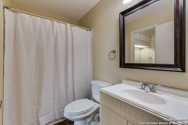 Listing photo id 6 for 11815 Vance Jackson  1605