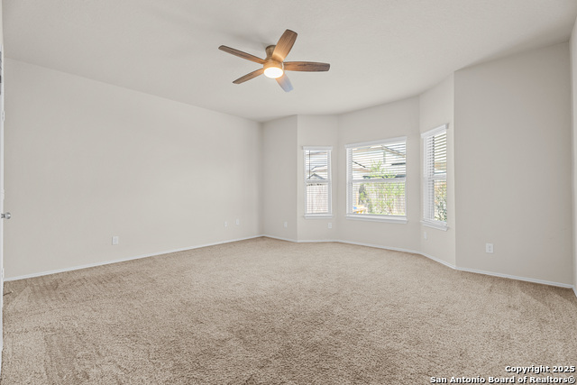 Listing photo id 16 for 9223 Yaya