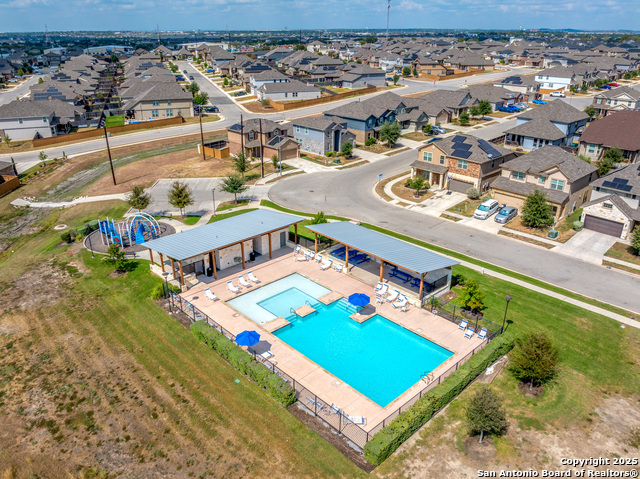 Listing photo id 41 for 9223 Yaya