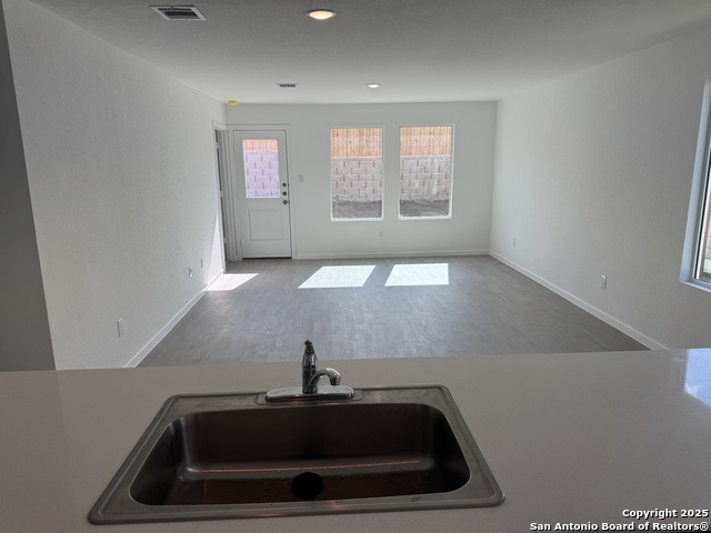 Image 4 of 11 For 231 Ottawa Way