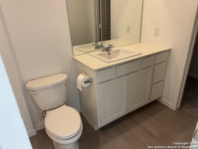 Image 7 of 11 For 231 Ottawa Way