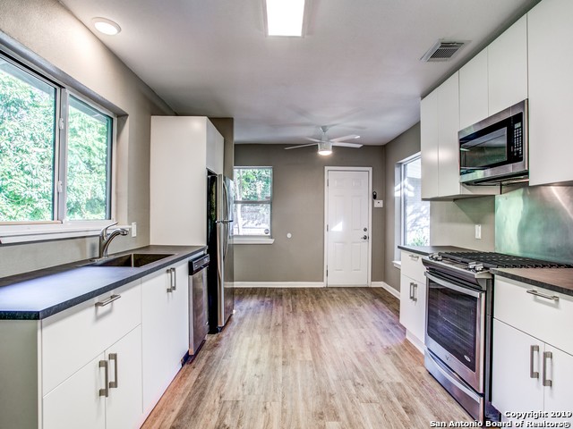 Image 12 of 25 For 413 Garraty  