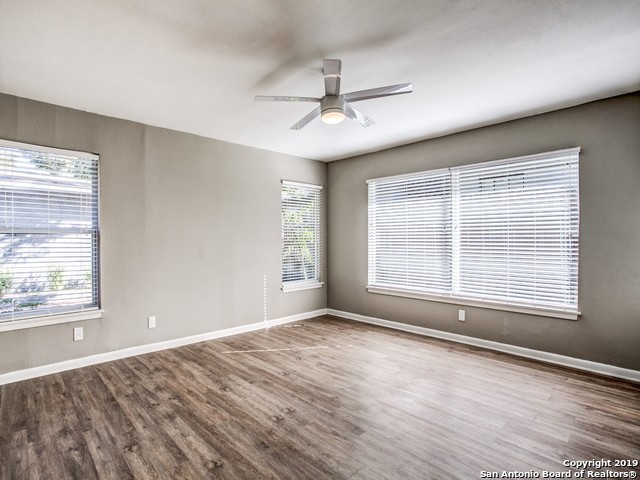 Image 16 of 25 For 413 Garraty  