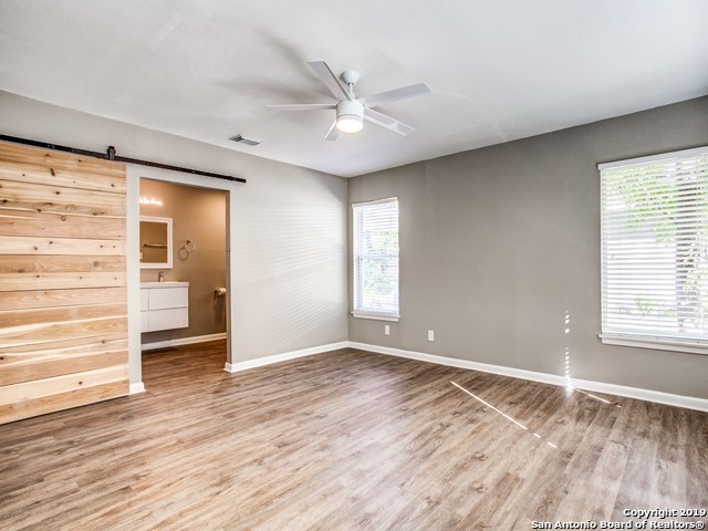 Image 17 of 25 For 413 Garraty  