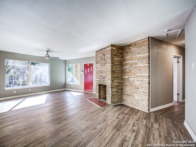 Image 6 of 25 For 413 Garraty  