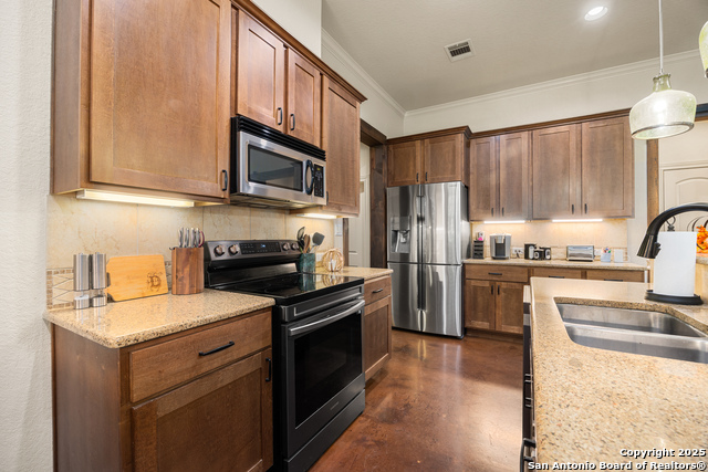 Image 13 of 50 For 414 Spacious Sky