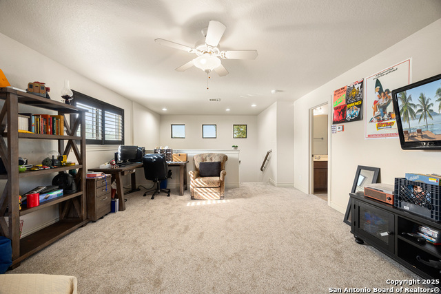 Image 18 of 50 For 414 Spacious Sky