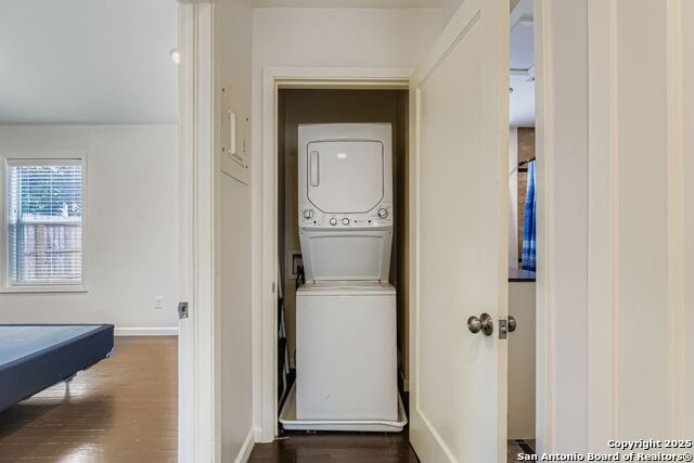 Image 9 of 12 For 969 Liberty N