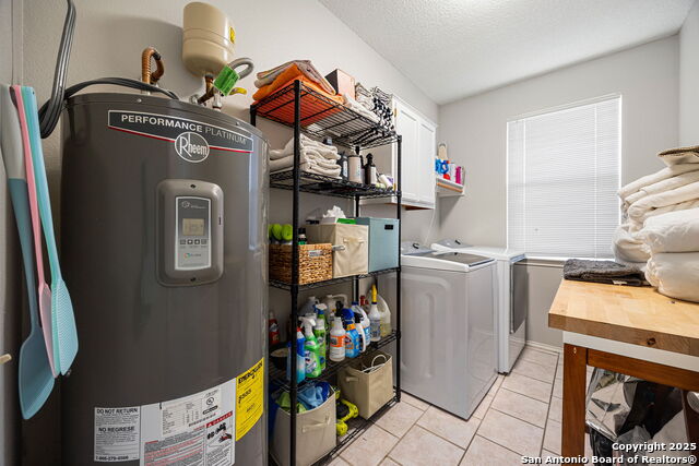 Listing photo id 14 for 18039 Summer Knoll