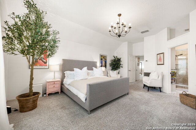 Listing photo id 16 for 18039 Summer Knoll