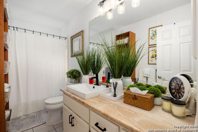 Listing photo id 21 for 18039 Summer Knoll