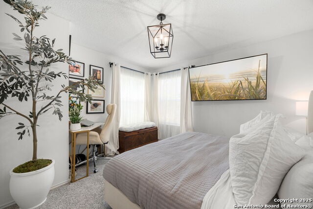 Listing photo id 23 for 18039 Summer Knoll