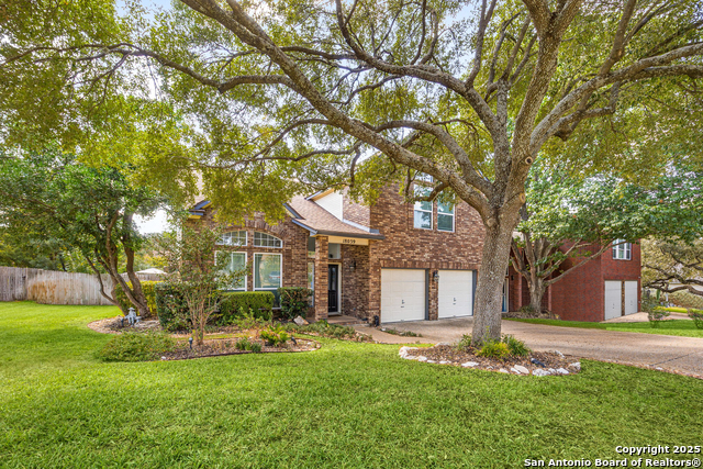 Listing photo id 36 for 18039 Summer Knoll