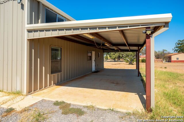 Listing photo id 18 for 13747 Us Highway 87