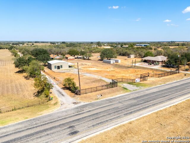 Listing photo id 20 for 13747 Us Highway 87
