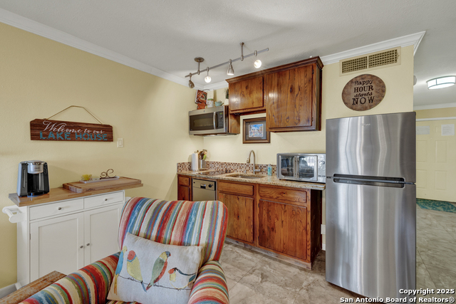 Image 12 of 35 For 1603 Parkview Apt D1