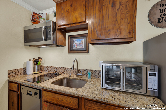 Image 14 of 35 For 1603 Parkview Apt D1