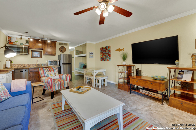 Image 17 of 35 For 1603 Parkview Apt D1