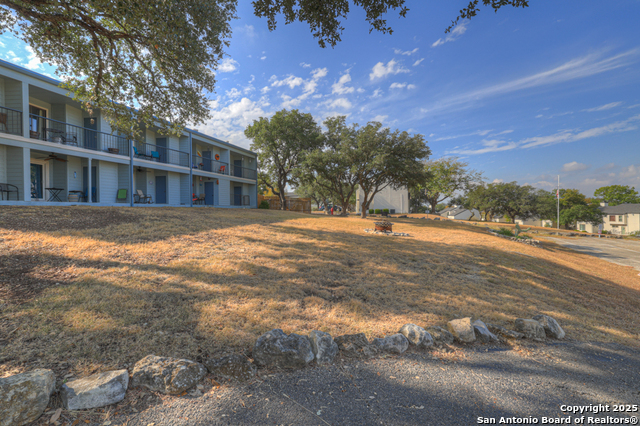 Image 20 of 35 For 1603 Parkview Apt D1