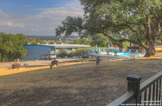 Image 32 of 35 For 1603 Parkview Apt D1