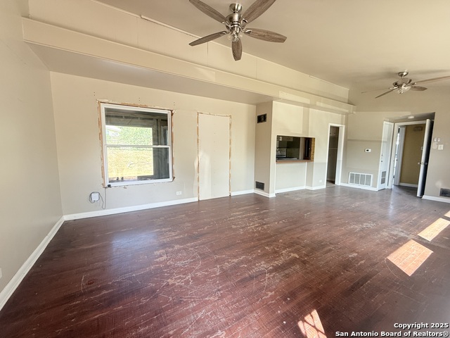 Image 10 of 14 For 607 Blakeley Dr