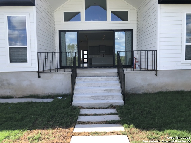 Image 36 of 52 For 8911 Vaca Pass