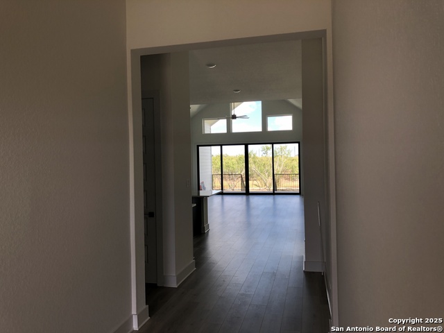 Image 6 of 52 For 8911 Vaca Pass