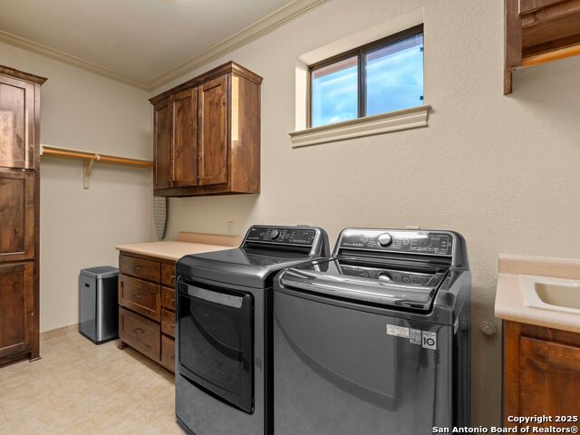 Image 46 of 60 For 1504 Redcloud Peak