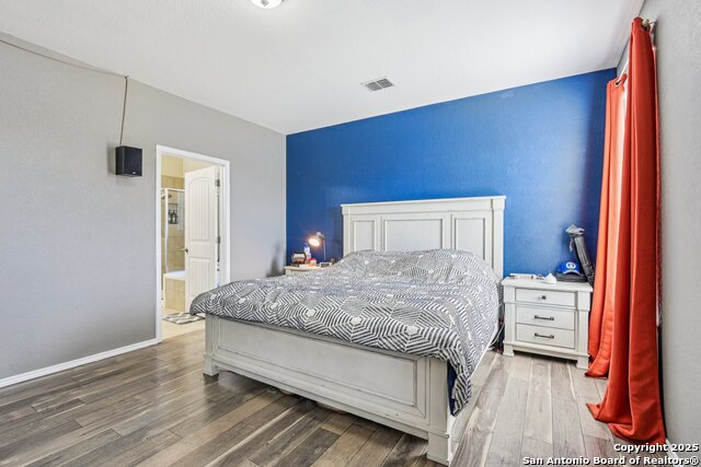 Listing photo id 8 for 8508 Samsel Falls