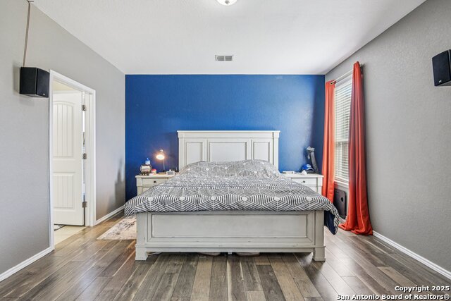 Listing photo id 9 for 8508 Samsel Falls