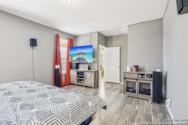 Listing photo id 10 for 8508 Samsel Falls