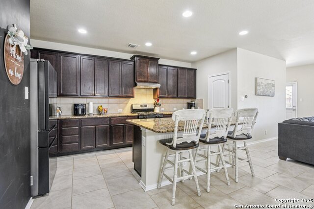 Listing photo id 0 for 8508 Samsel Falls