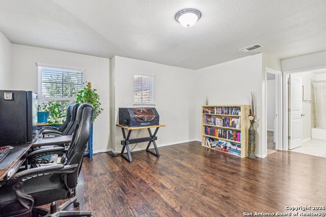 Listing photo id 26 for 8508 Samsel Falls