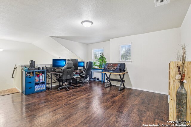 Listing photo id 29 for 8508 Samsel Falls