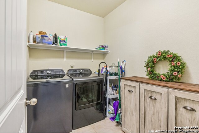 Listing photo id 32 for 8508 Samsel Falls