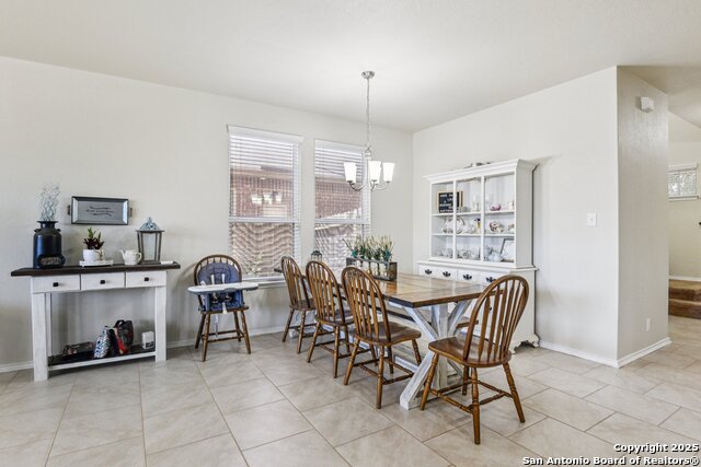 Listing photo id 4 for 8508 Samsel Falls