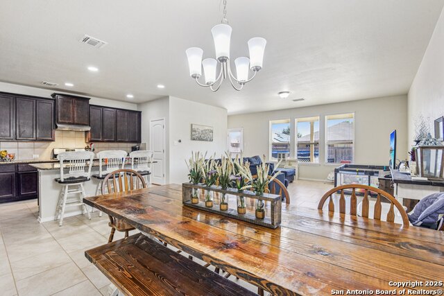 Listing photo id 5 for 8508 Samsel Falls