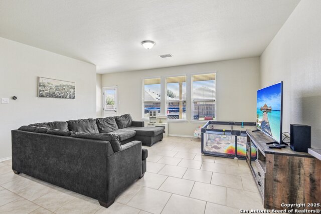 Listing photo id 6 for 8508 Samsel Falls