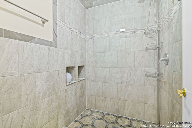 Image 23 of 42 For 5280 Smith Rd