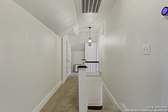 Image 23 of 35 For 406 Tilden