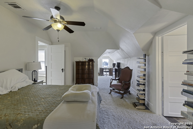 Image 24 of 35 For 406 Tilden