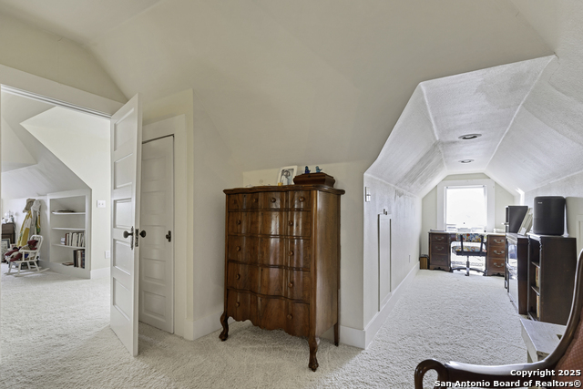 Image 26 of 35 For 406 Tilden