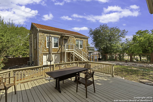 Image 31 of 35 For 406 Tilden