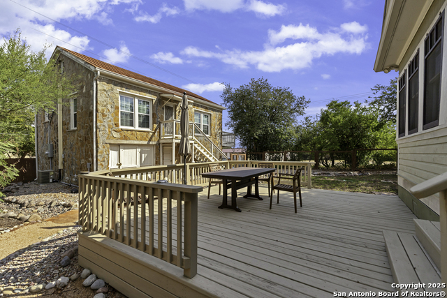 Image 33 of 35 For 406 Tilden