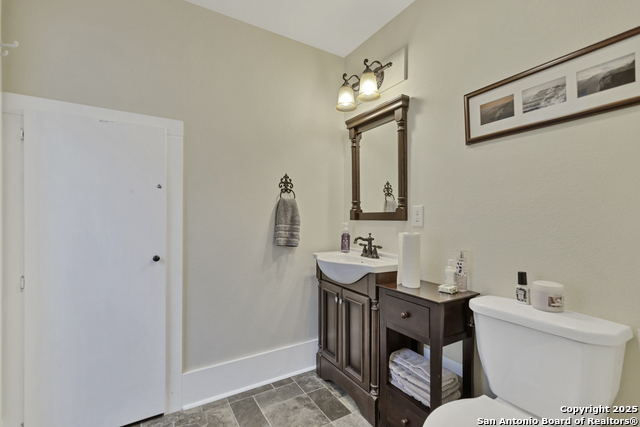 Image 8 of 35 For 406 Tilden